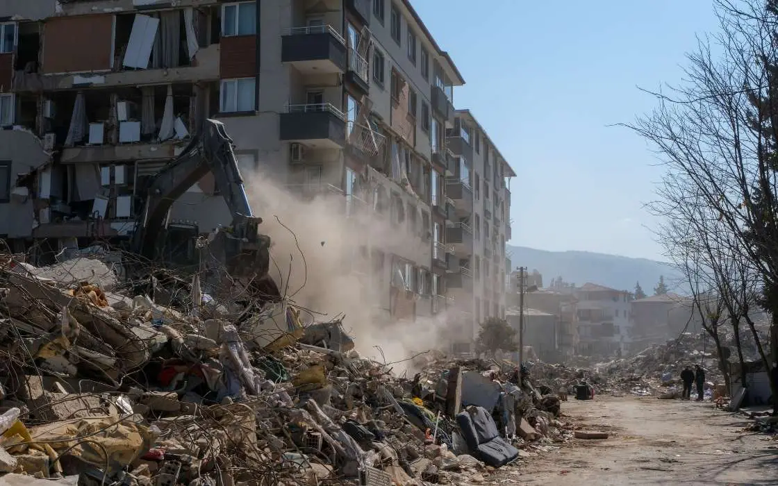 Deprem Riski Olan Yapılarda Hangi Testler Yapılmalı? gönderisinin resmi.